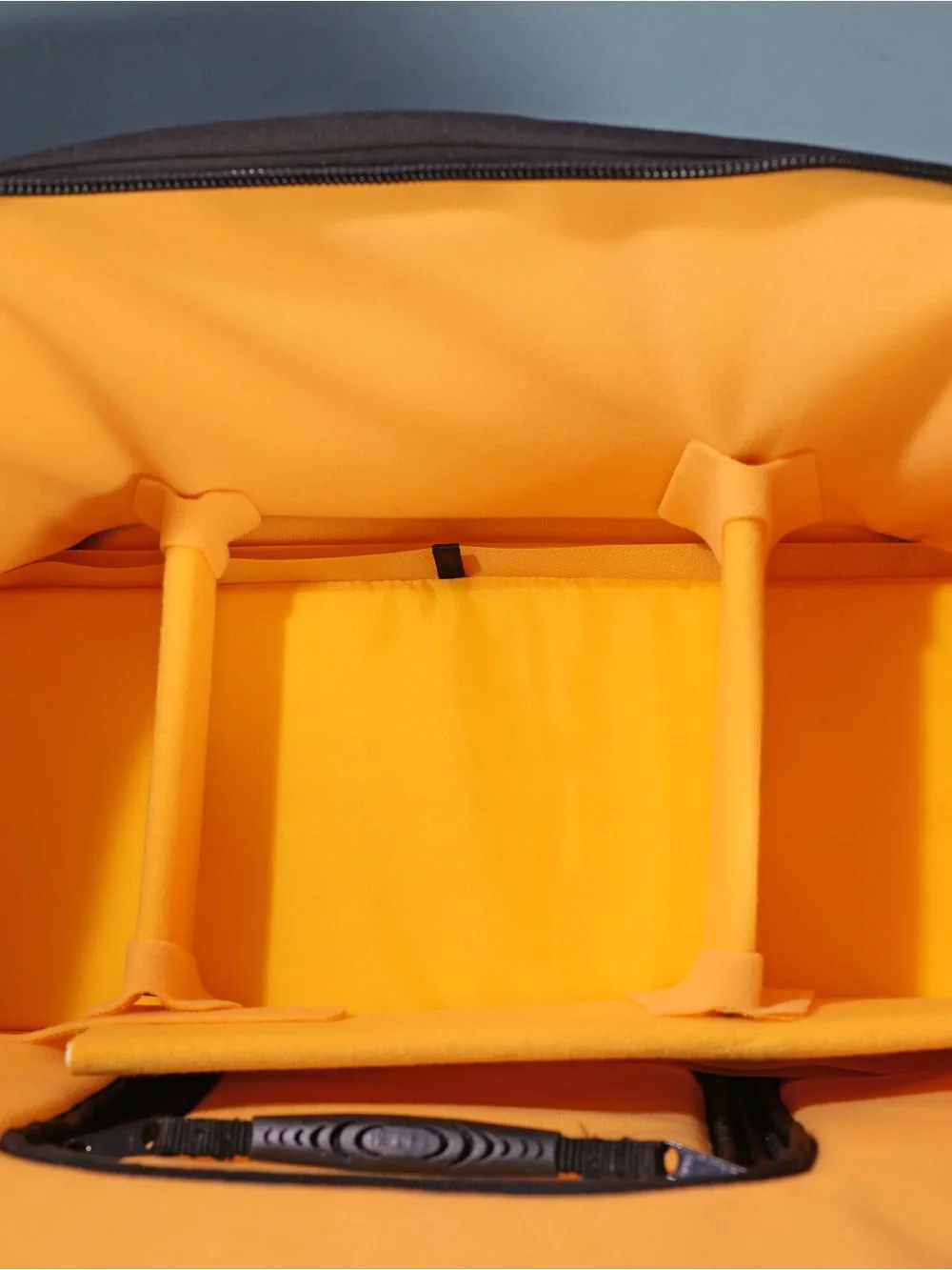 Kata KT VA-3333 multipurpose photo/video shoulder bag